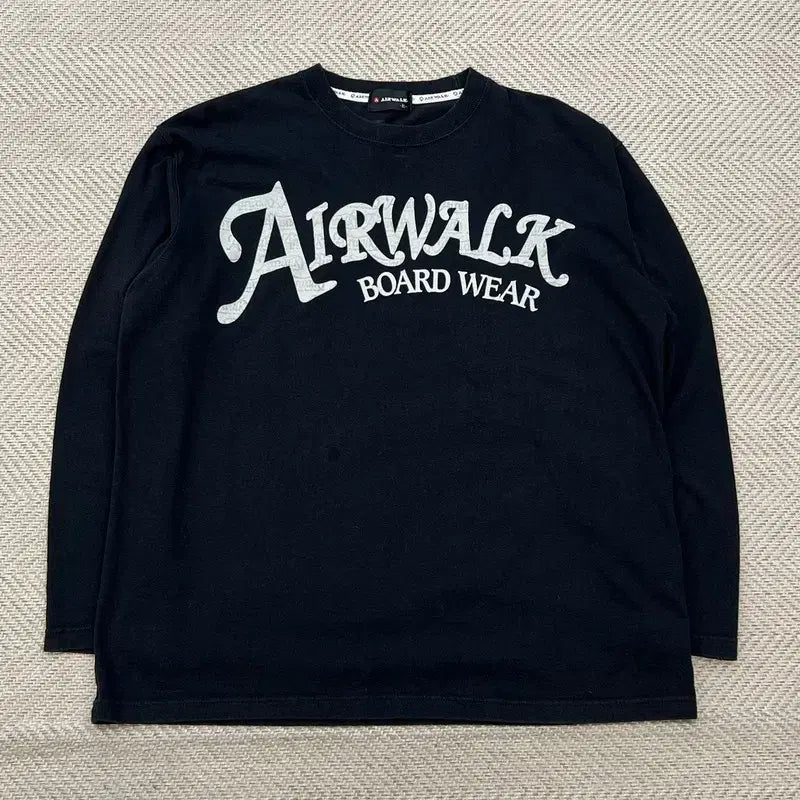 [BUNJANG] Airwalk Punk Lettering Long Sleeve R4070 / 에어워크 펑크 레터링 롱슬리브 r4070