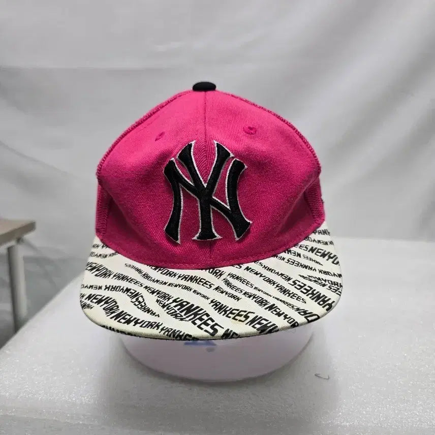 [BUNJANG] MLB Kids New York Yankees Logo Pink Ball Cap / MLB  키즈 모자