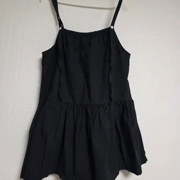 [BUNJANG] Black Spaghetti Strap Tank Top / 블랙 끈 나시