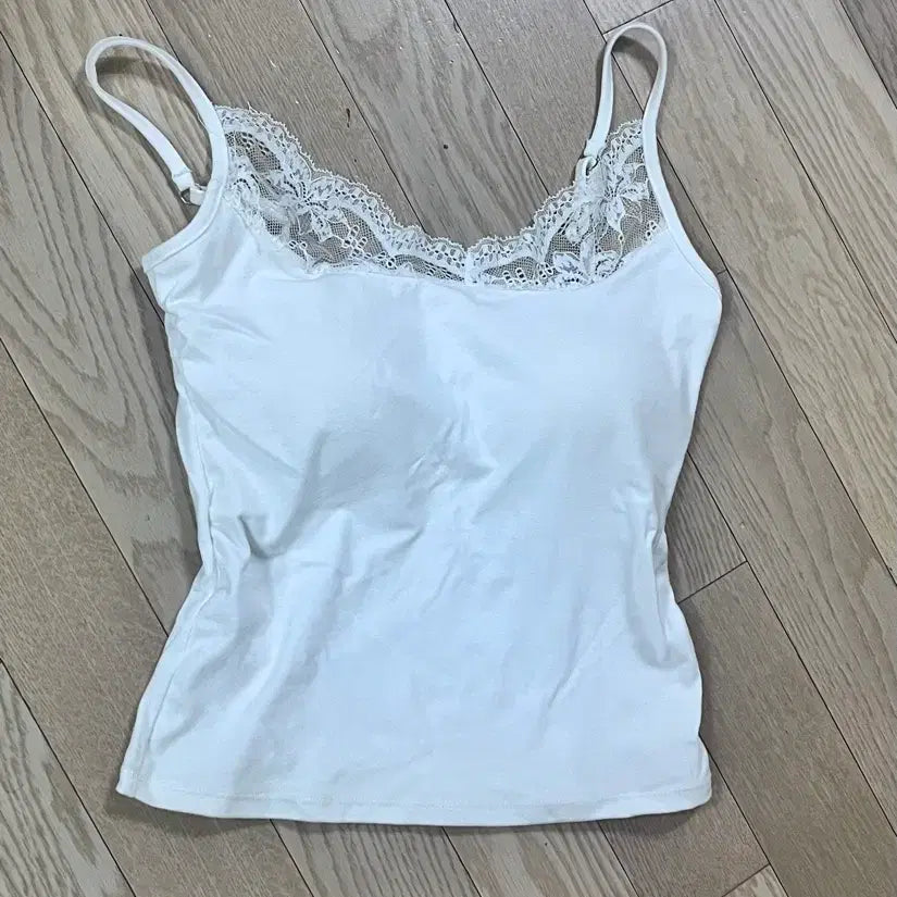 [BUNJANG] Selly Lace Ribbon Cami Top / 샐리 레이스 리본 캡나시