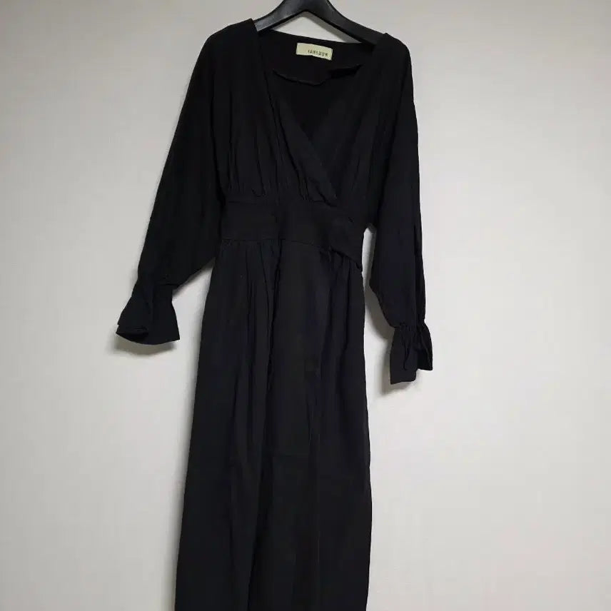 [BUNJANG] Black Wrap Long Dress (Free Size) / 블랙 랩 롱 원피스 FREE