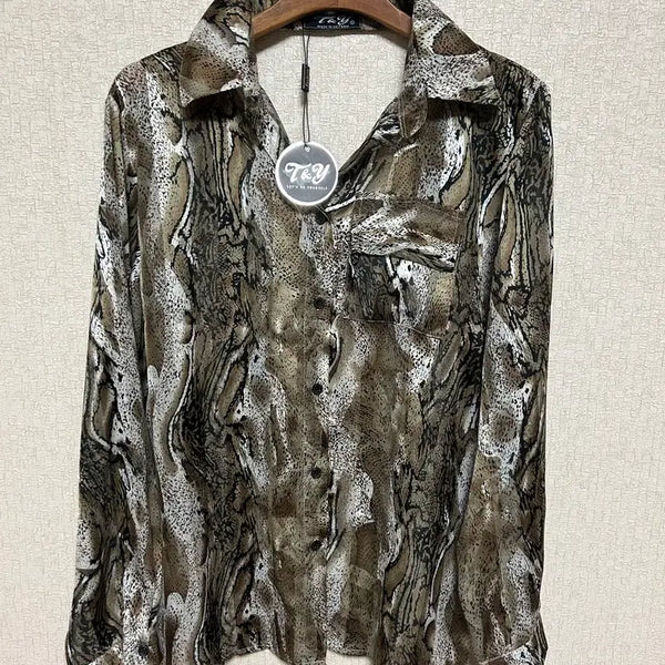 [BUNJANG] Women's Blouse with Back Detail / 새상품 여성 뒤 포인트 불라우스