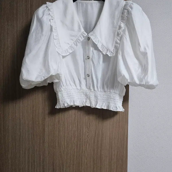 [BUNJANG] JS New York Big Collar Volume Blouse / JS뉴욕 빅카라 볼륨 블라우스