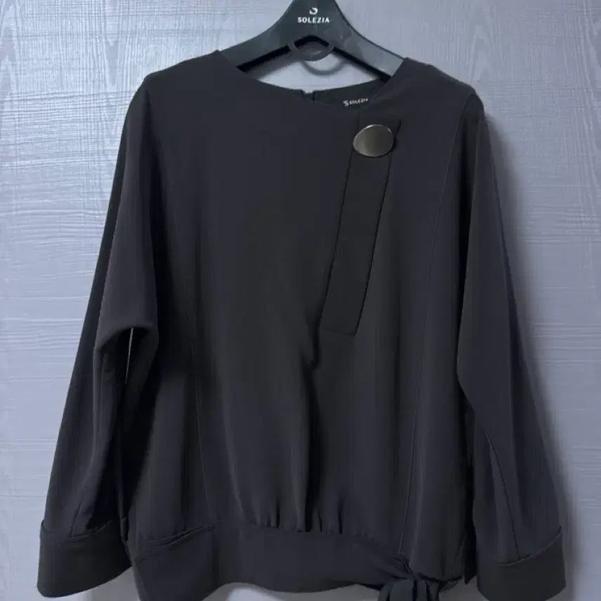 [BUNJANG] SOLEZIA Black Blouse Size 55 / SOLEZIA 블랙 블라우스