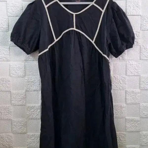 [BUNJANG] Black Puff Sleeve Midi Dress with Line Detail / 블랙 원피스 퍼프소매 라인 포인트 55-66