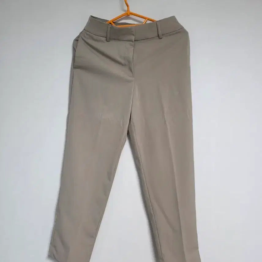 [BUNJANG] H&M Beige Cropped Slacks Trousers (EUR 36) / H&M 베이지 크롭 슬랙스 바지(EUR 36)