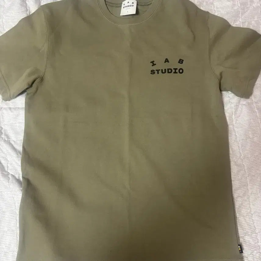 [BUNJANG] Iab Studio T-Shirt Large / 아이앱 스튜디오 티셔츠 라지