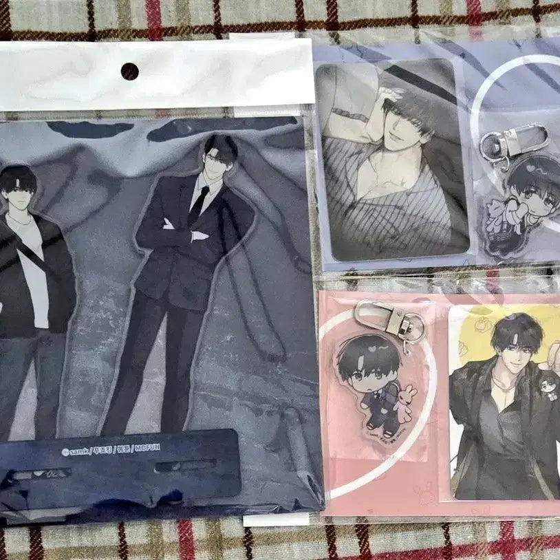[BUNJANG] Payback Acrylic Stand SD Double-Sided Acrylic Keyring Set Yoon Jae-yi, Lee Yu-han / 페이백 아크릴 스탠드 SD 양면 아크릴 키링 세트 윤제이 이유한