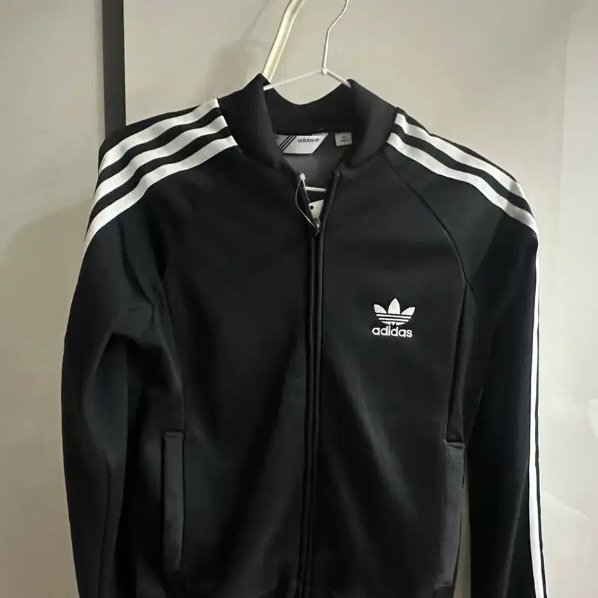 [BUNJANG] Adidas Three-Stripes Track Top Jersey Black Size 85 / [새상품급] 아디다스 삼선 트랙탑 져지 블랙 85 (이사가서 8/16까지만 판매)