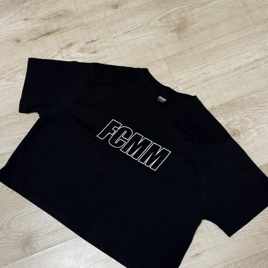 [BUNJANG] FGMM Short-Sleeve T-Shirt Black / FGMM 반팔 티셔츠 블랙