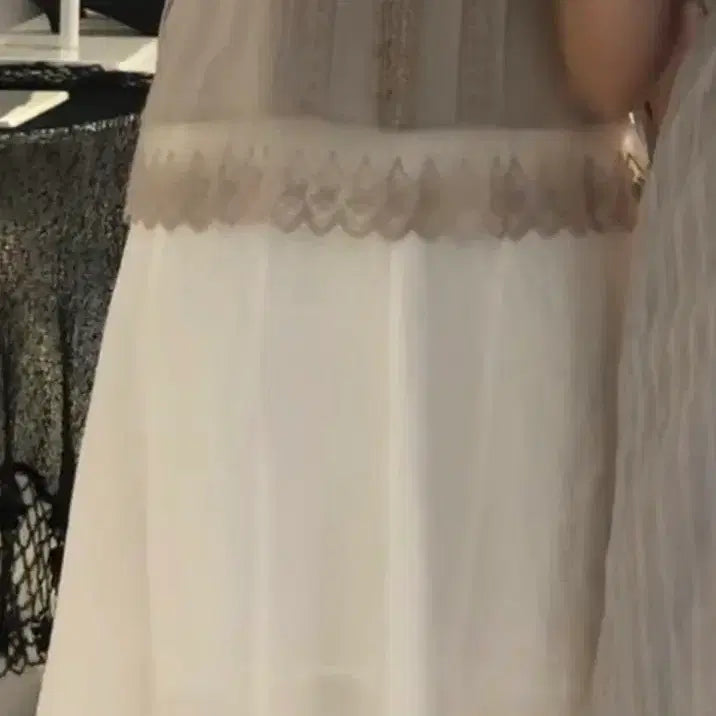 [BUNJANG] NewNew White Midi Skirt / 뉴뉴 화이트 미디스커트