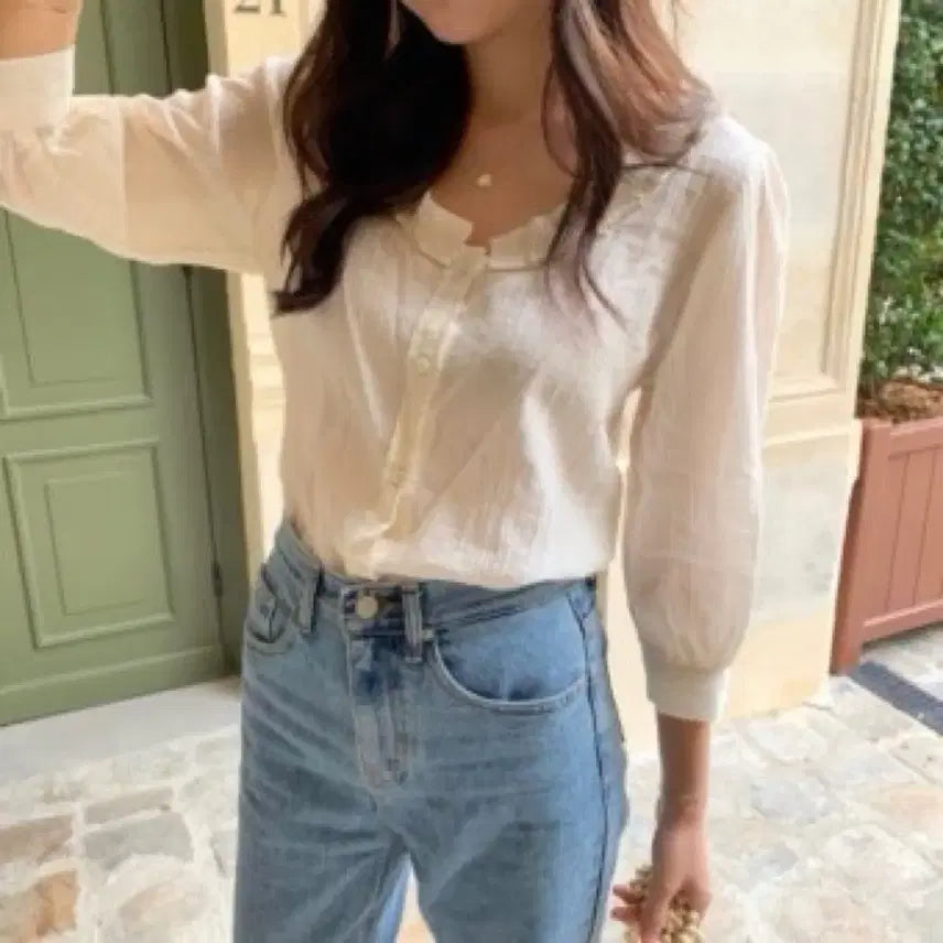 [BUNJANG] Code:U Ruffle Blouse / 코드유 러플 블라우스 (새상품)