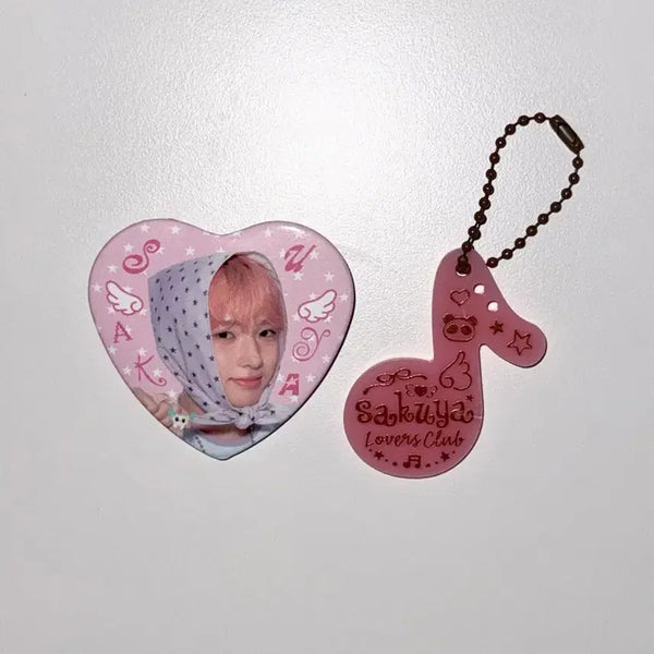 [BUNJANG] NCT WISH Sakuya Chocolate Keyring & Can Badge Bundle / [엔시티위시] 사쿠야 생카 굿즈 39번지 잡화점 초콜릿키링 캔뱃지 판매