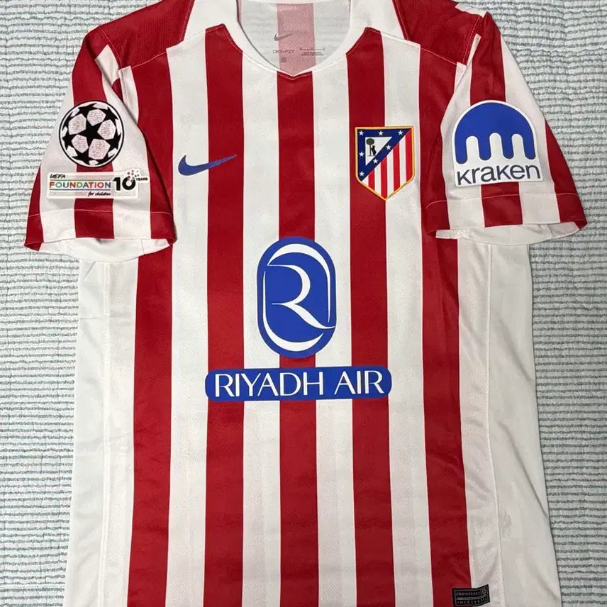 [BUNJANG] Atletico Madrid 25-26 Home Julian Alvarez Jersey (Size M) / [M] 25-26 아틀레티코 마드리드 홈 훌리안 알바레스 유니폼