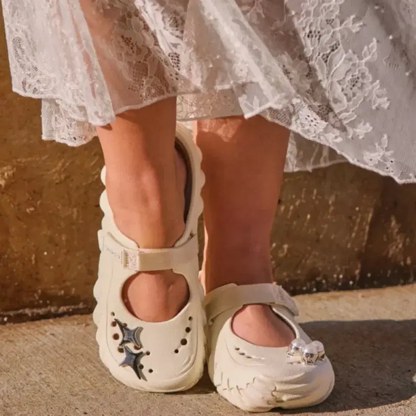 [BUNJANG] Crocs Mary Jane Clog Summit White / 새상품)크록스 메리 제인 클로그 서밋 화이트 새상품 판매합니다