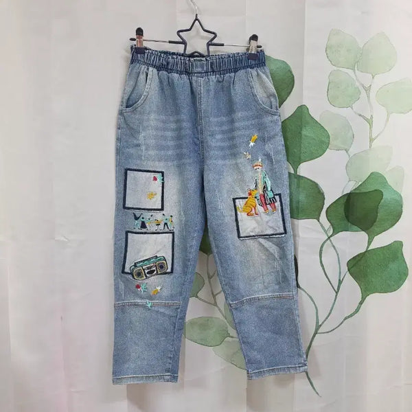 [BUNJANG] Embroidered Elastic Waist Jeans / 밴딩 자수 청바지