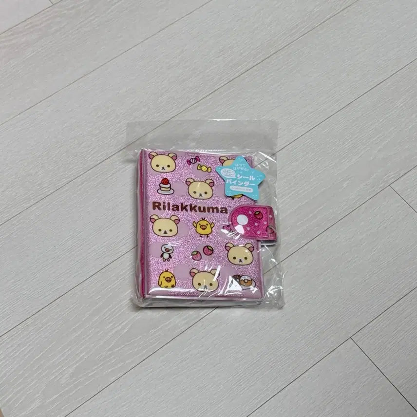 [BUNJANG] Rilakkuma Sticker Binder Pink Korilakkuma / 리락쿠마 스티커 바인더 가득 핑크 코리락쿠마