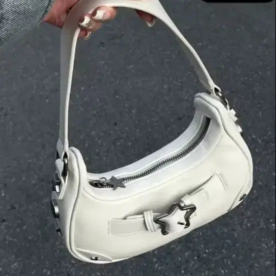 [BUNJANG] Vintage Shoulder Bag with Star Accent / 빈티지 숄더백