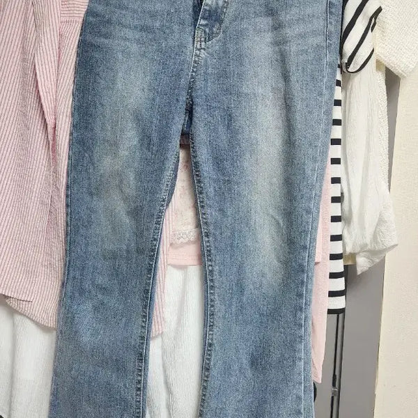 [BUNJANG] Light Wash Bootcut Denim Jeans / 연청 부츠컷 데님 청바지 블루