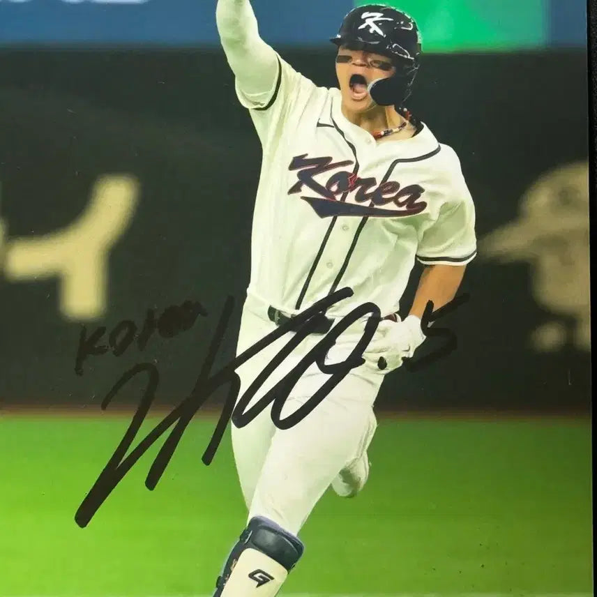 [BUNJANG] Kim Do-young Kia Tigers Autographed Photo / 기아타이거즈 김도영 친필 싸인 포토
