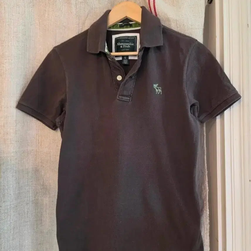 [BUNJANG] Abercrombie & Fitch Short Sleeve Polo Shirt Dark Brown S / 아베크롬비 반팔 카라티 짙은 갈색s