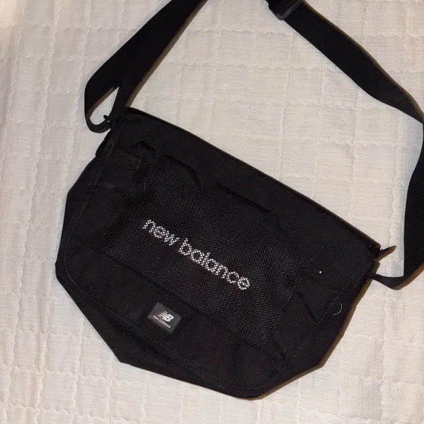 [BUNJANG] New Balance Messenger Bag / 뉴발란스 메신저백
