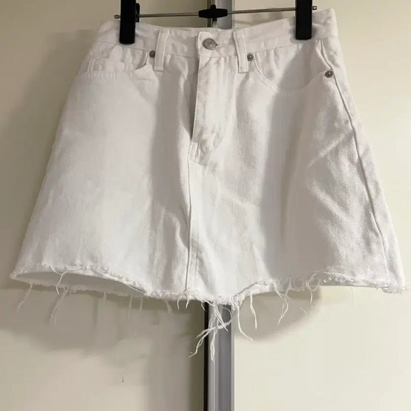 [BUNJANG] Bellid White Denim A-Line Cutout Mini Skirt / 원가 29600) 벨리드 화이트 데님 A라인 컷팅 치마 미니스커트