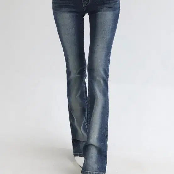 [BUNJANG] KindaMe Low-Waist Hip Padding Jeans - Size S / 카인다미 로우웨스트 골반뽕 청바지 S