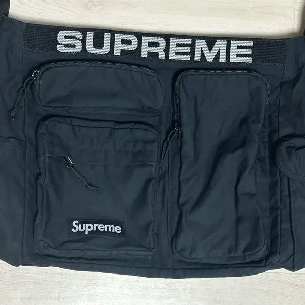 [BUNJANG] Supreme Field Messenger Bag Black SS23 / 슈프림 필드 메신저 백 블랙 23SS