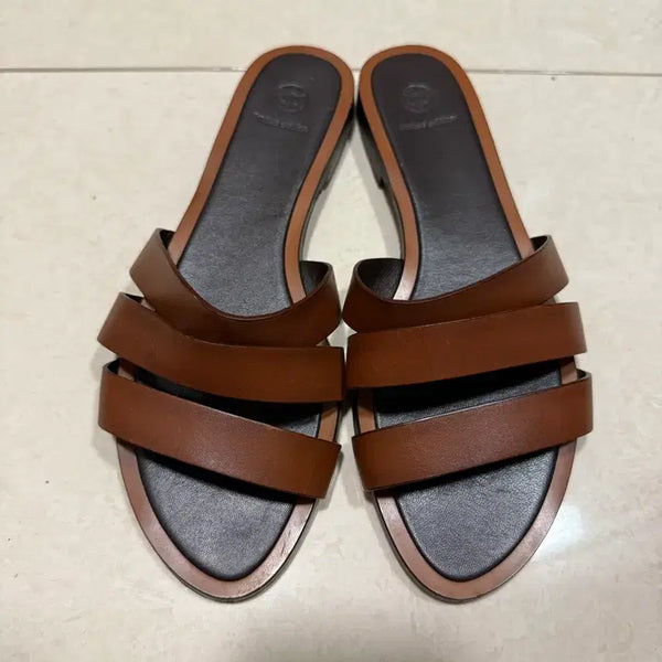 [BUNJANG] Massimo Dutti Brown Leather Slippers / 마시모뚜띠 브라운 레더 슬리퍼