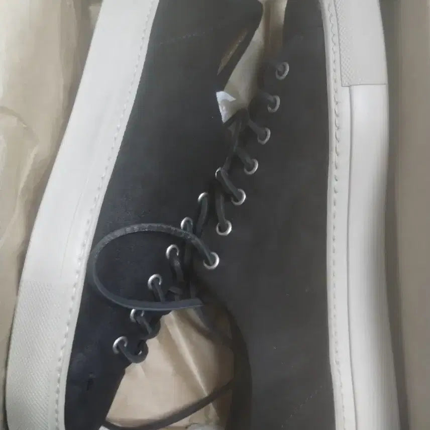 [BUNJANG] Buttero Black Nubuck Low Top Sneakers / 부테로 블랙 로우