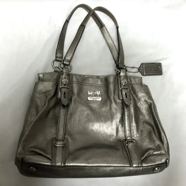 [BUNJANG] Coach Metallic Silver Tote Shoulder Bag / 코치 토트백 메탈릭 실버 숄더백