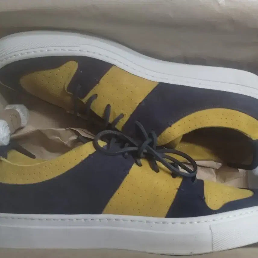 [BUNJANG] ButterO Yellow Sneakers / 부테로 옐로우 스니커즈