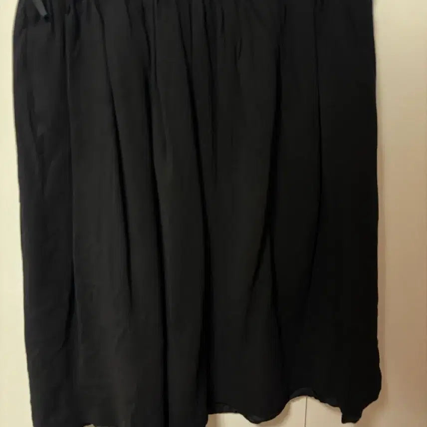 [BUNJANG] Prada Black Midi Skirt Size 38 / 프라다 미디스커트 38