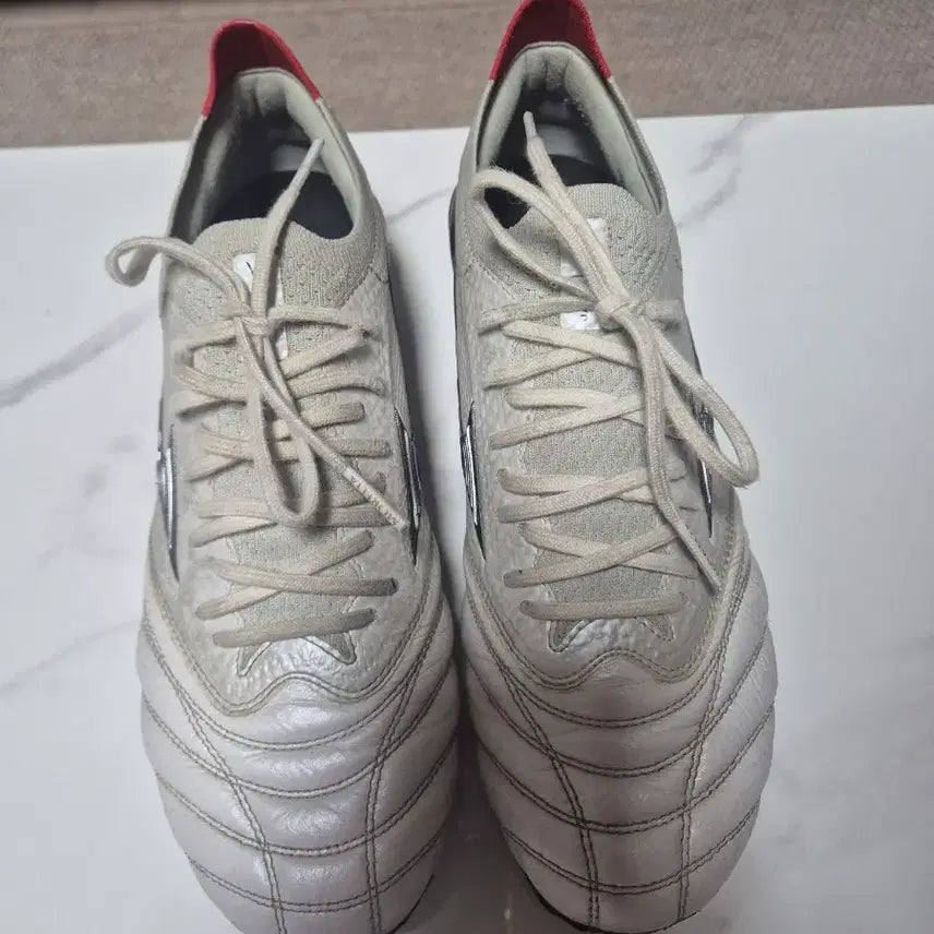 [BUNJANG] Mizuno Morelia Neo IV Beta Japan 250mm Soccer Cleats / 미즈노  모렐리아 네오 4베타  재팬 250mm