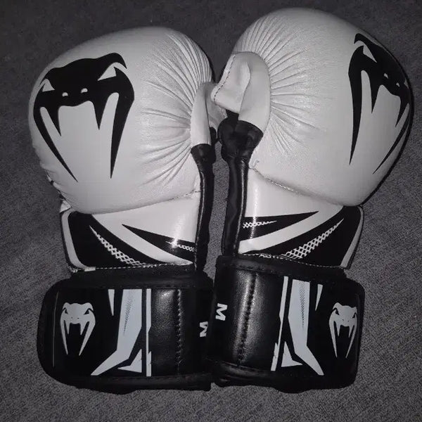 [BUNJANG] Venum Challenger 3.0 Sparring Gloves Size M / 베넘 챌린저 3.0 스파링 글러브 m사이즈