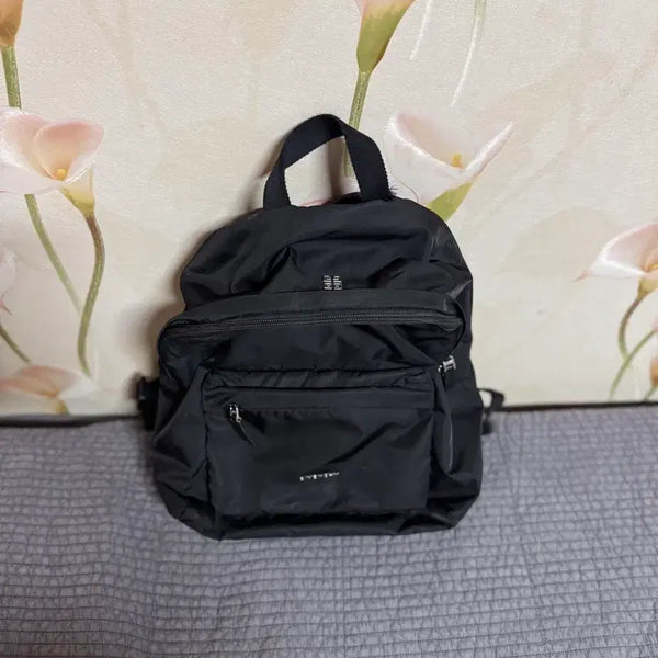 [BUNJANG] Givenchy Essential U Nylon Backpack Black / 지방시 에센셜 U 나일론 백팩 블랙