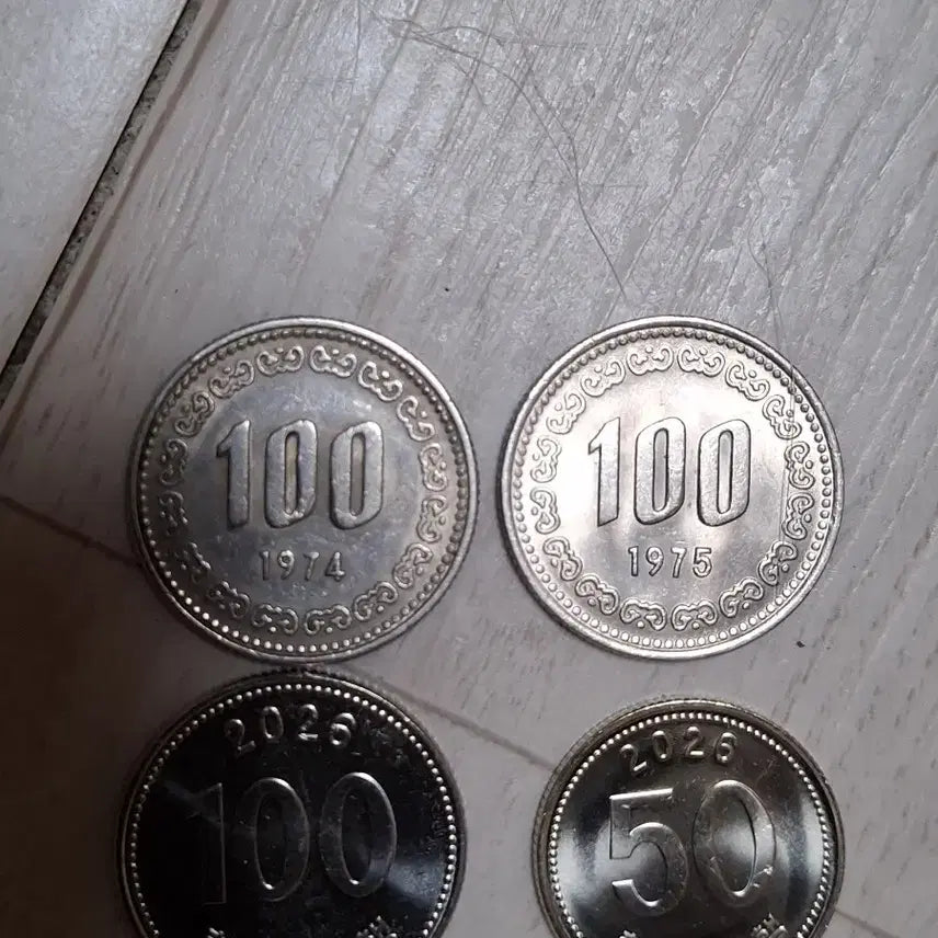 [BUNJANG] 1974, 1975, 2026 Uncirculated 50 & 100 Won Coins / 미사용 1974. 1975. 2026.