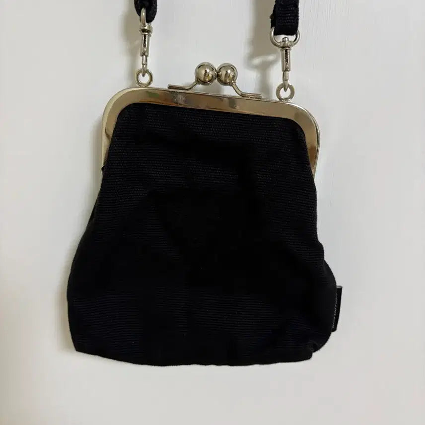 [BUNJANG] Marimekko Black Gamaguchi Crossbody Bag / 마리메꼬 블랙 가마구치 크로스백