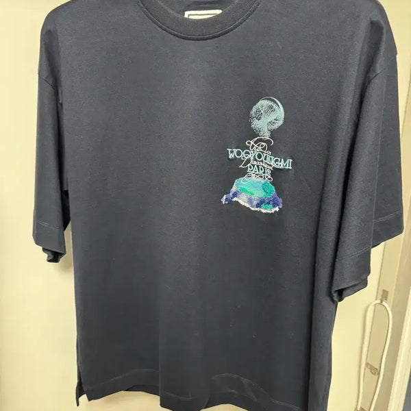 [BUNJANG] Wooyoungmi 24SS Navy Island Graphic T-shirt Size 44 / [우영미] 24SS 네이비 아일랜드 그래픽 티셔츠 [44]