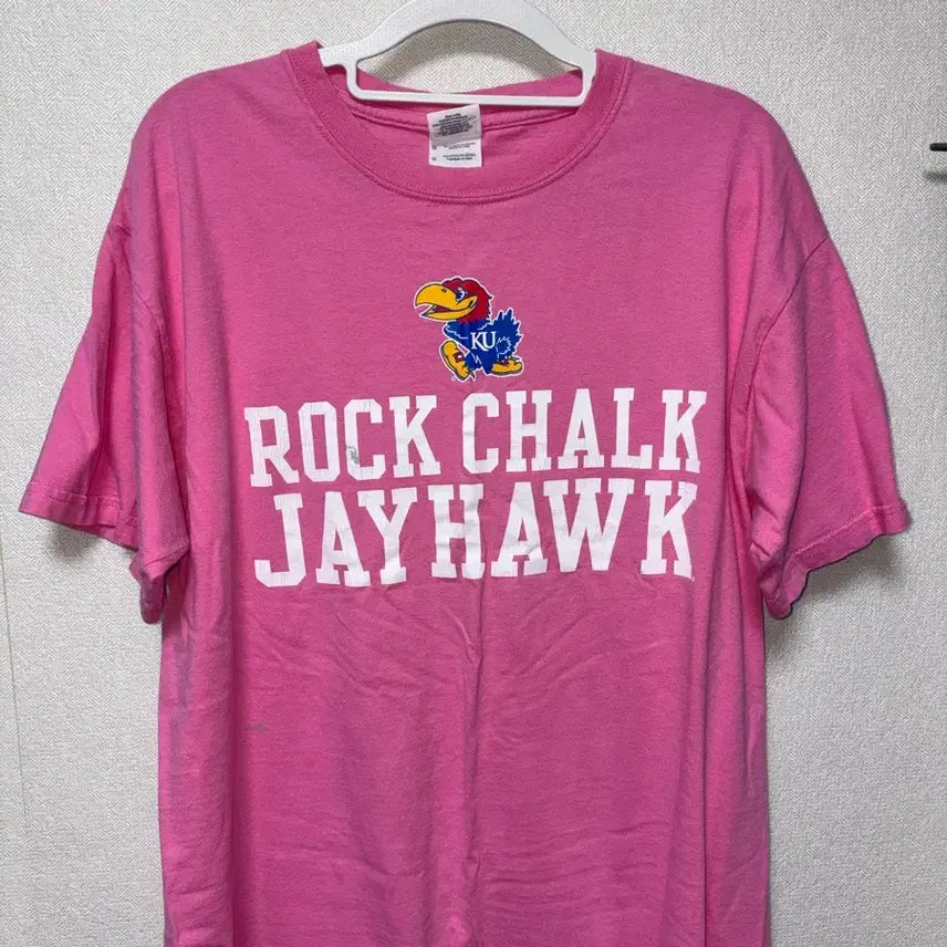 [BUNJANG] Gildan Kansas Jayhawks "Rock Chalk Jayhawk" T-Shirt (Size L) / 길단 빈티지 티셔츠