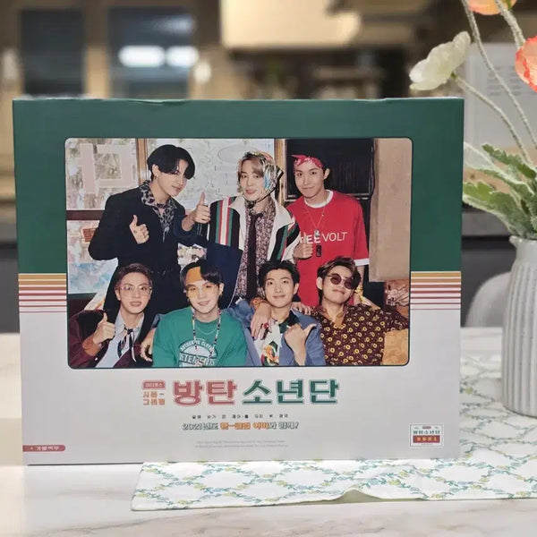 [BUNJANG] BTS Jungkook 2021 Season's Greetings Photocard & Calendar Bundle / BTS 방탄 2021 시즌그리팅(정국 포토) 연간달력 포함 시그