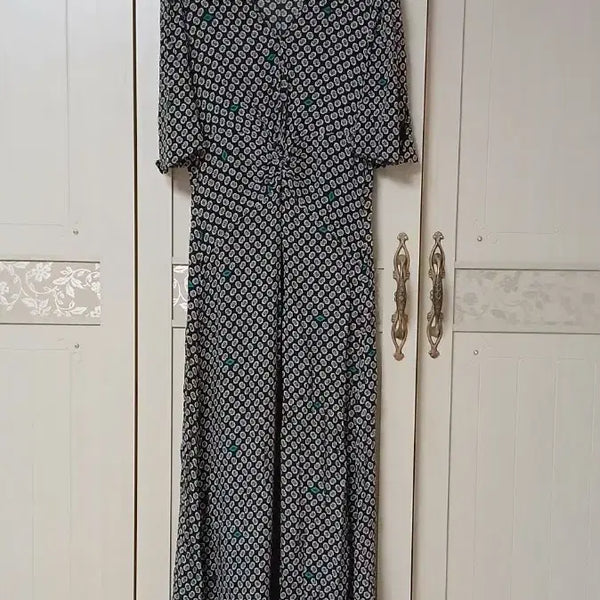 [BUNJANG] Maje Floral Pattern Midi Dress / 마쥬 원피스