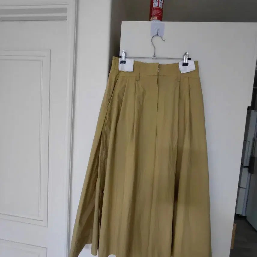 [BUNJANG] Ozweego Beige Slacks Pants / 오즈세컨바지 67 27까지