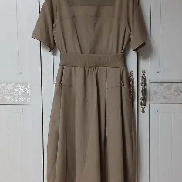 [BUNJANG] SJSJ Beige Flare Dress / 한섬 SJSJ  원피스
