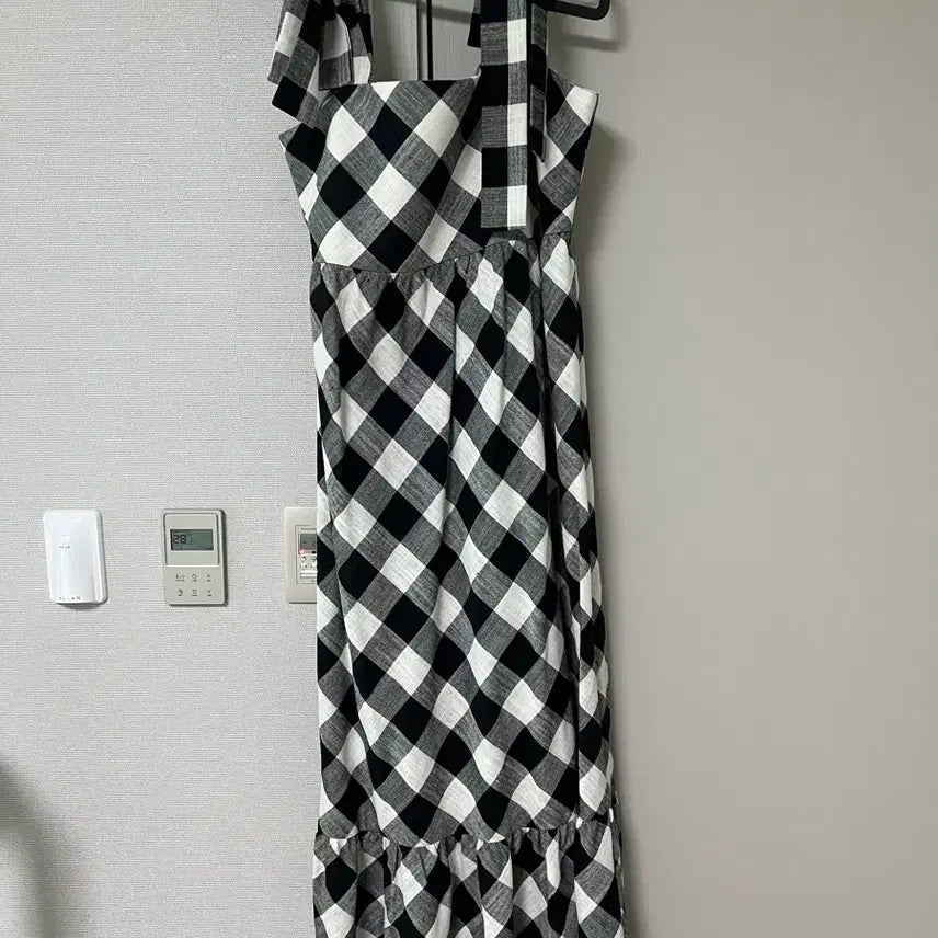 [BUNJANG] Frosty Jay Linen Checkered Dress / 프로스트제이 린넨 체크 원피스
