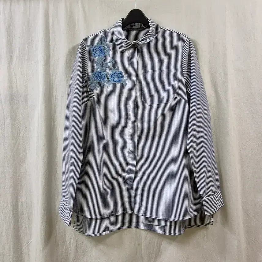 [BUNJANG] Suzi Shear Striped Rose Embroidery Shirt / 일본 구제 빈티지 수지 쉬얼 스트라이프 장미 자수 셔츠