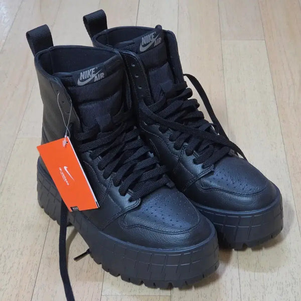 [BUNJANG] Nike Air Jordan 1 Brooklyn Women's Shoes / 나이키 에어 조던 1 브루클린 245