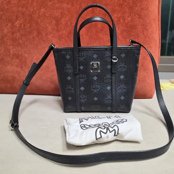 [BUNJANG] MCM Tote Bag Shoulder Bag Black / MCM 토트백 숄더백 블랙