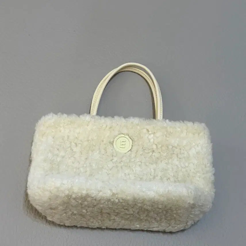 [BUNJANG] MinuteMute Clo Mini Fleece Bag / (1회착용) 미닛뮤트 - clo mini 양털